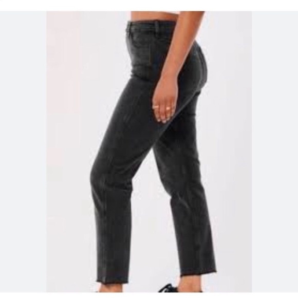 Hollister black gray raw Hem women’s ultra high rise mom‎ jeans  size 27 - Picture 2 of 13